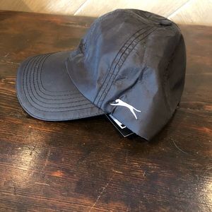 Slazenger golf hat black NWT